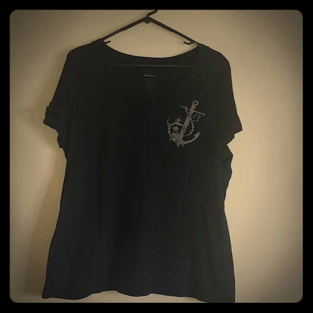Torrid size 2 tee shirt